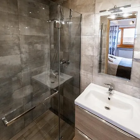 Z Bali - Jacuzzi Sauny Grota Solna-teznia Поронин